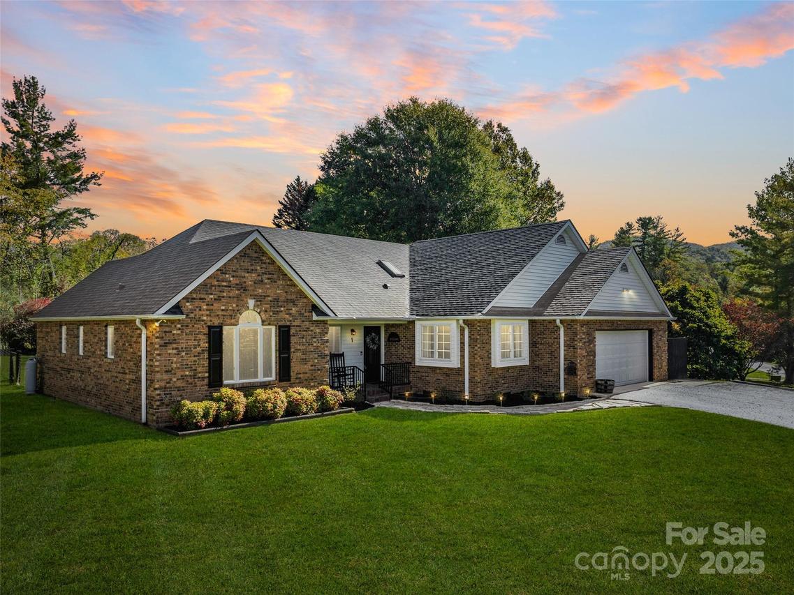 1 Weston Way, Fletcher, NC 28732