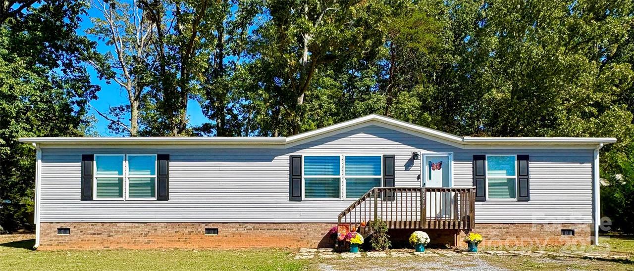 3512 Meldonna Dr., Maiden, NC 28650