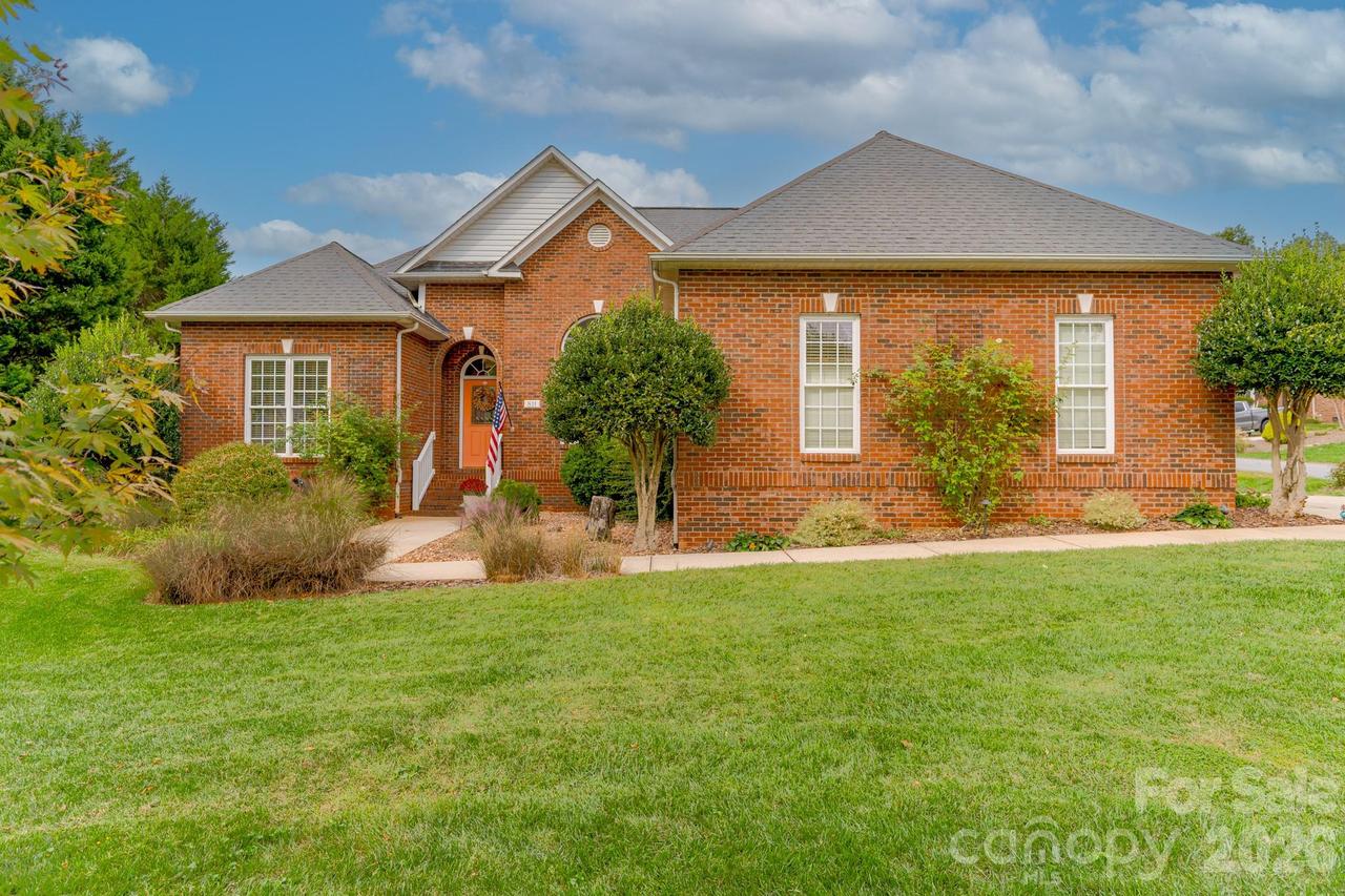 811 4th St., Conover, NC 28613