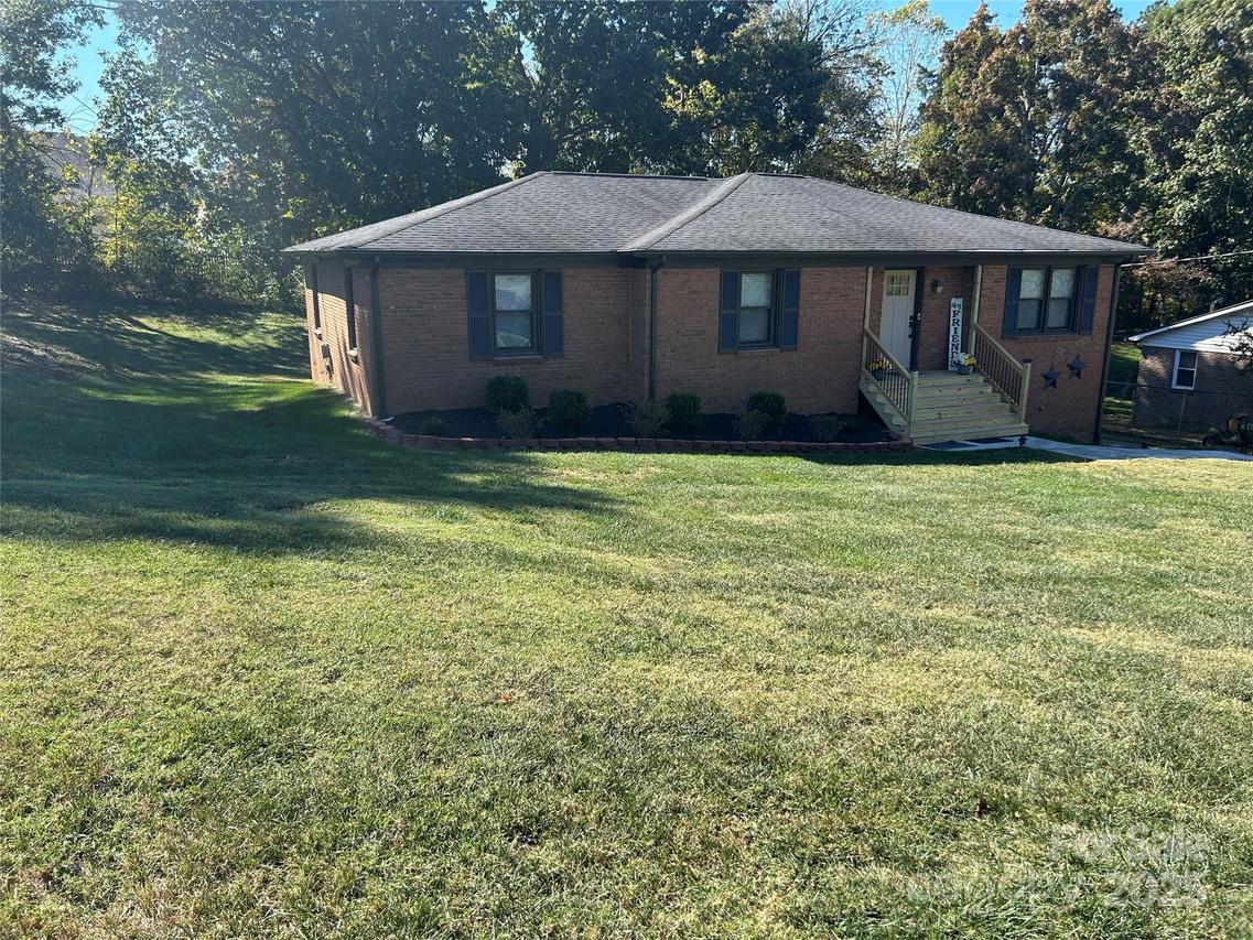 251 Briarcliff Dr., Kannapolis, NC 28081