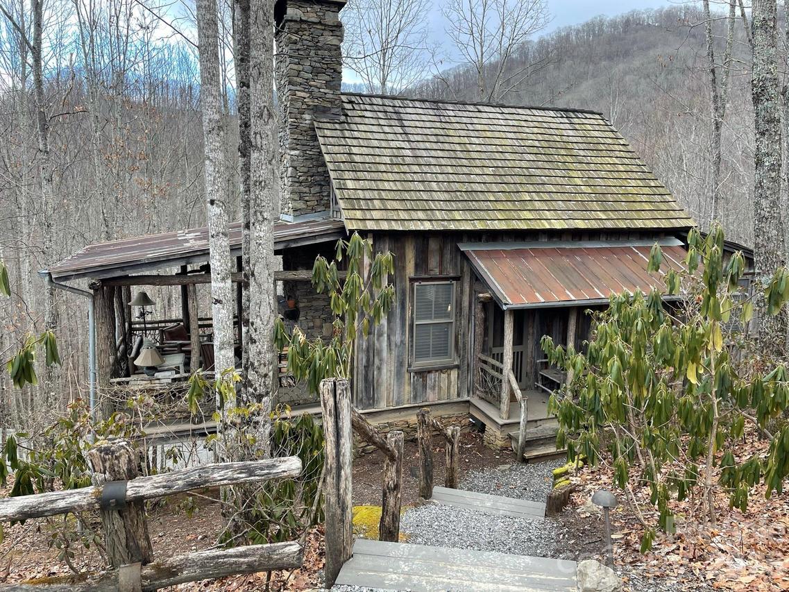 139 (#15) Boarding House Way #115, Sylva, NC 28779