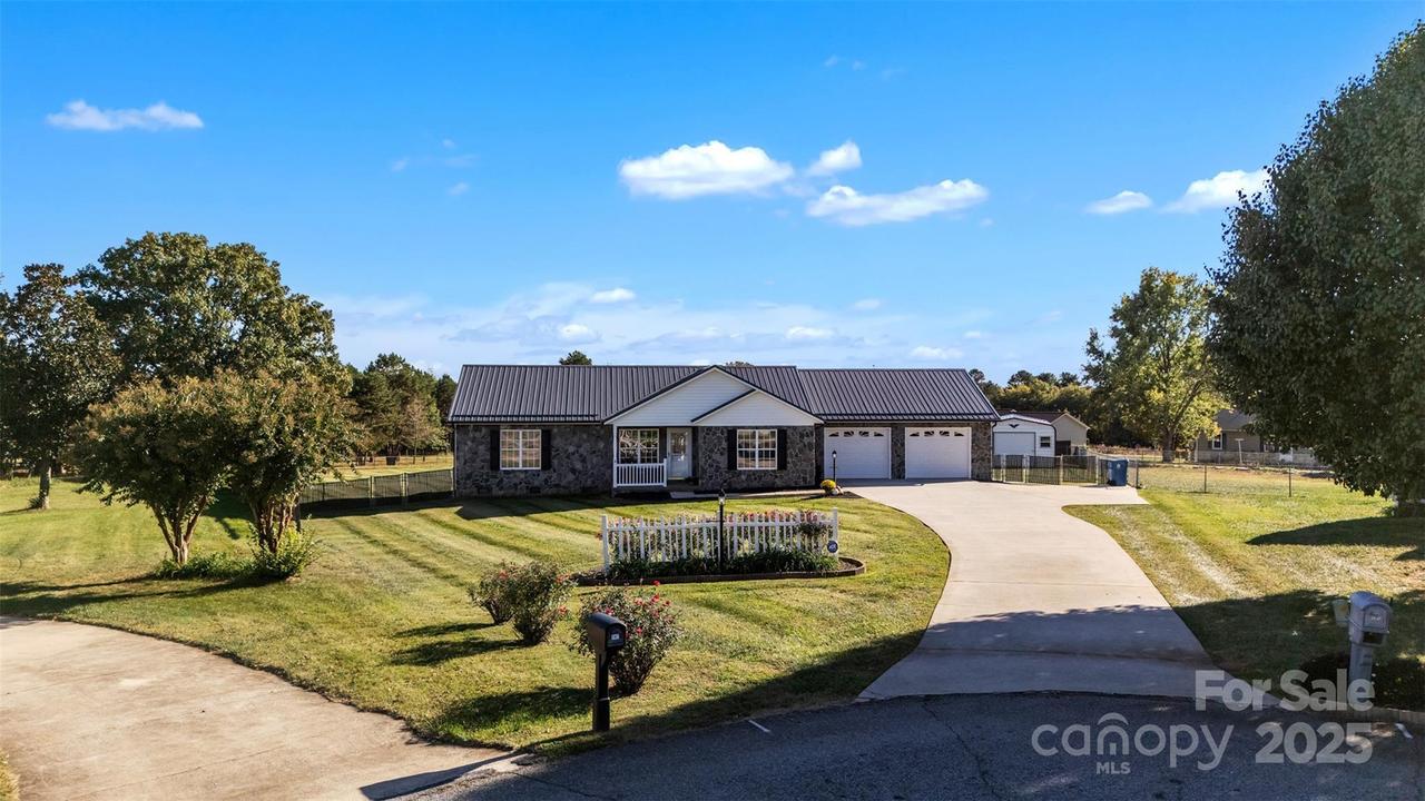 171 P Ls Pl., Taylorsville, NC 28681