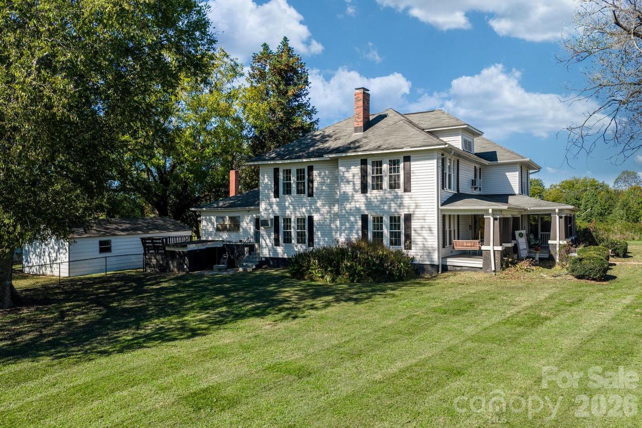 2461 Startown Rd., Newton, NC 28658