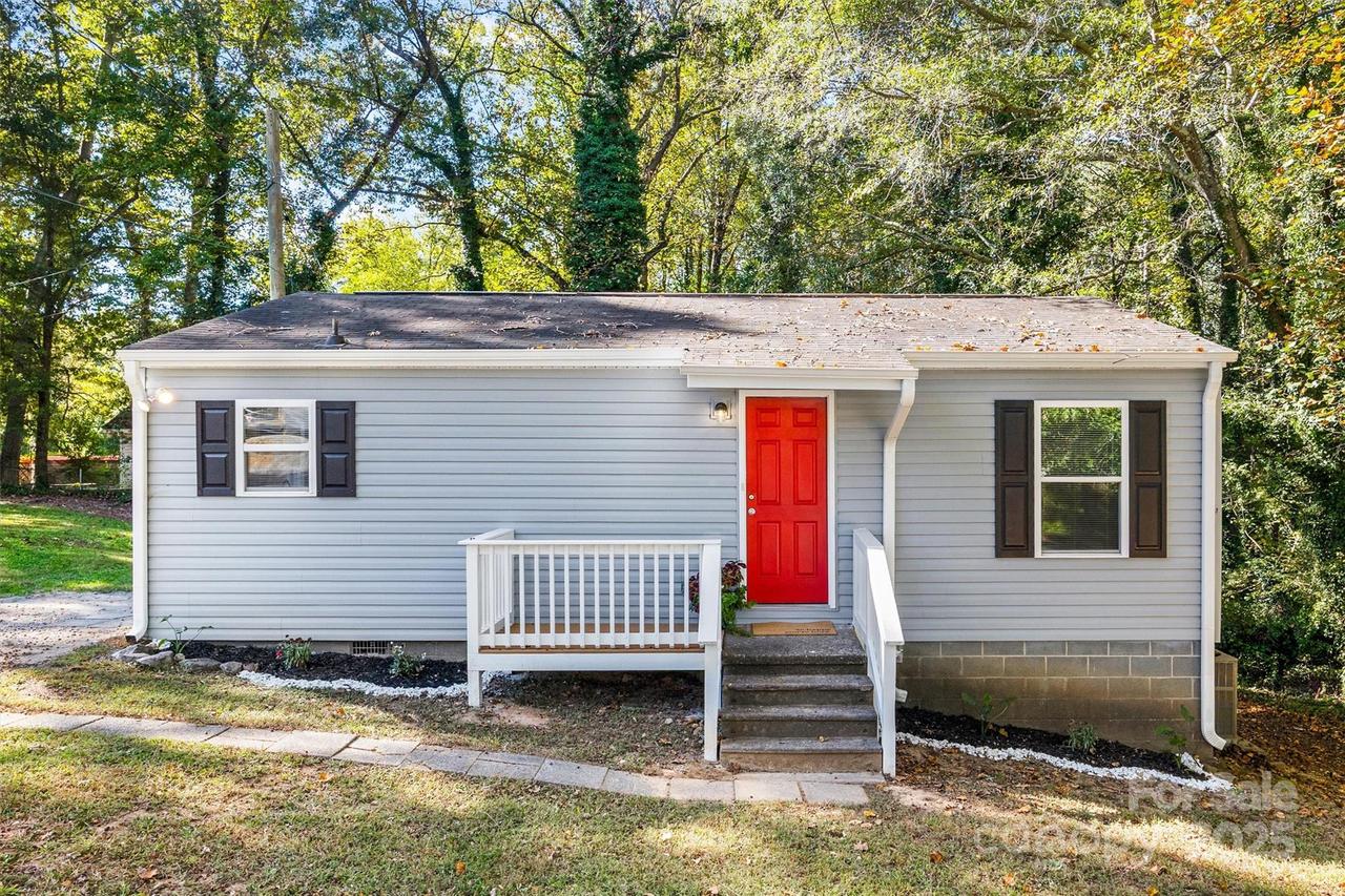1203 Iva Ave., Gastonia, NC 28052