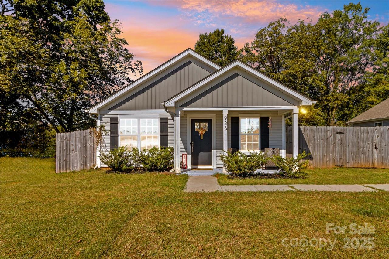 926 Winston Ave., Statesville, NC 28677
