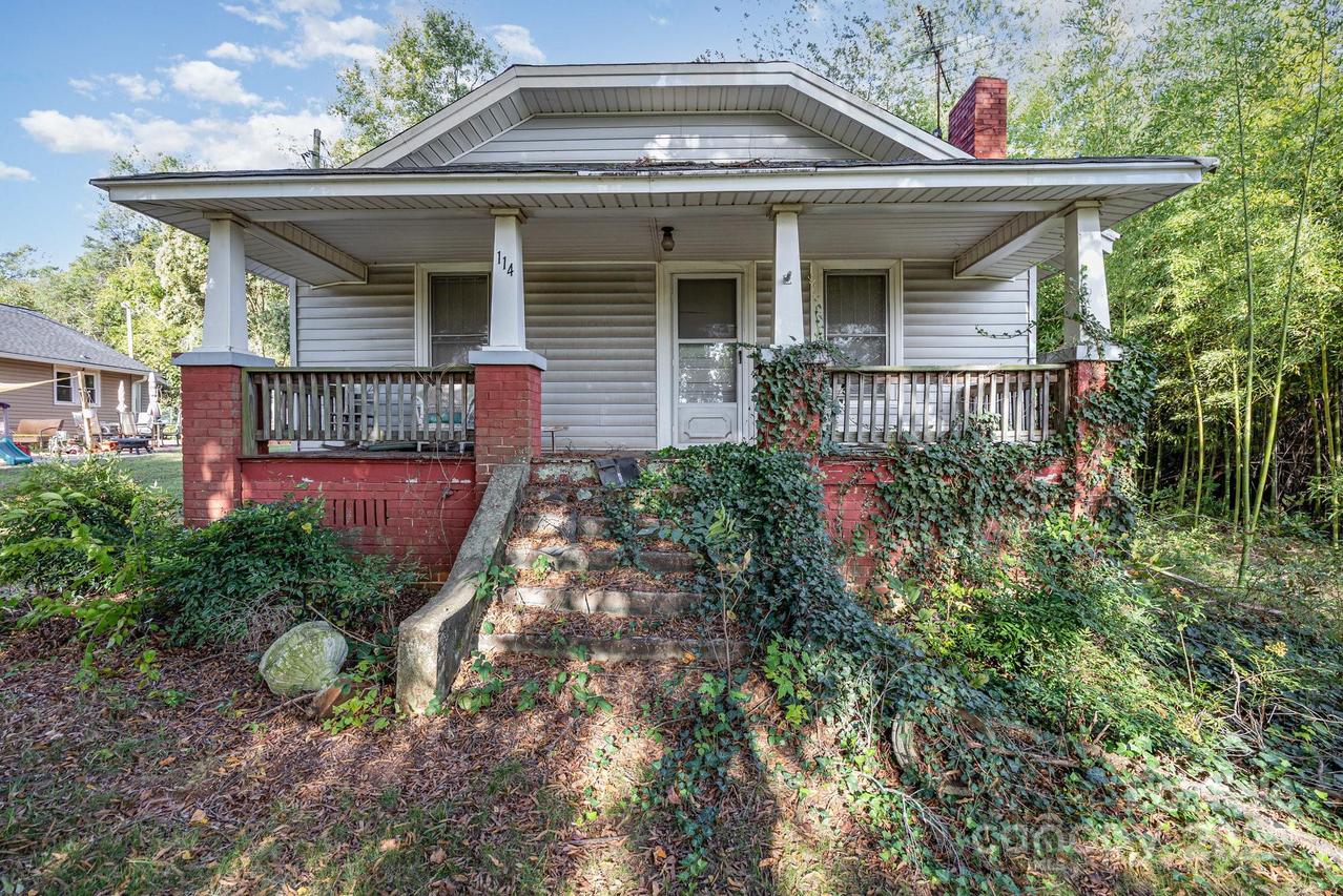 114 Bristol Dr., Statesville, NC 28677