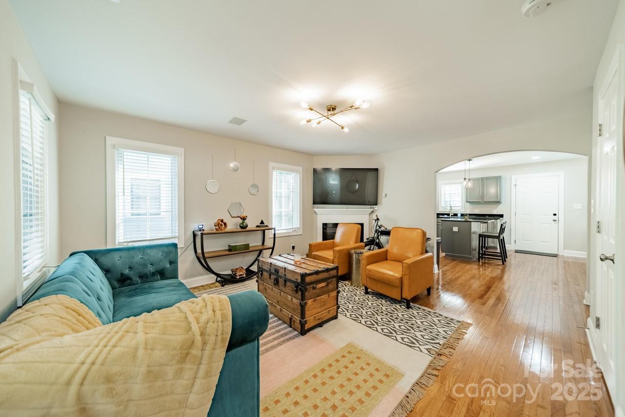 2823 Whiting Ave., Charlotte, NC 28205