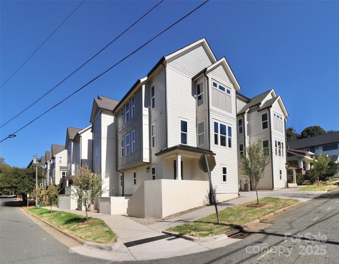 1053 Margaret Brown St., Charlotte, NC 28202