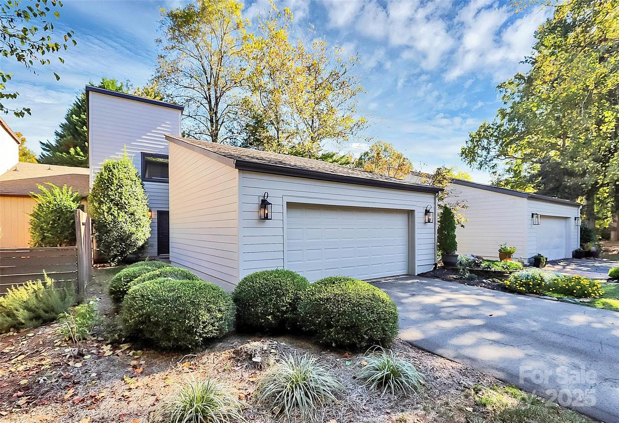 4005 Ivystone Ct., Charlotte, NC 28277