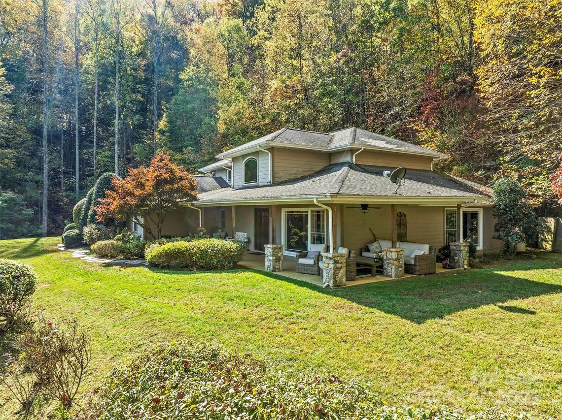 336 Berry Ln., Bryson City, NC 28713