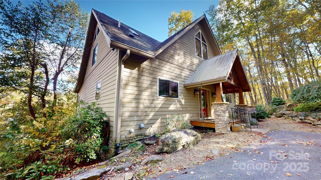 811 Hemlock Dr., Newland, NC 28657