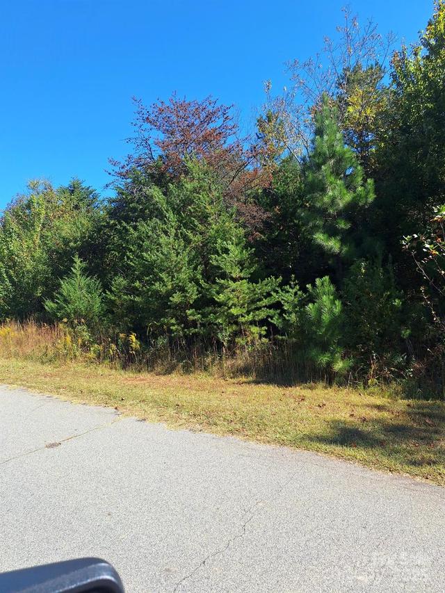 27 Planters Row Rd., Iron Station, NC 28080
