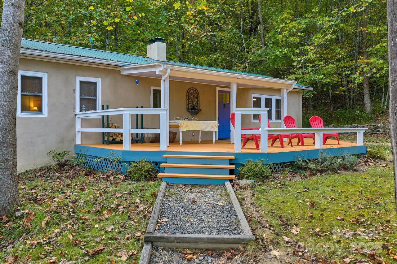 1087 N Turkey Creek Rd., Leicester, NC 28748