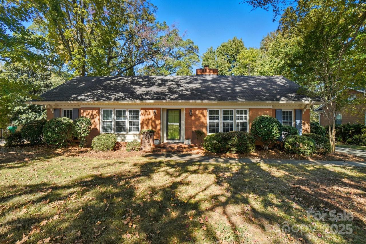 5926 Sharon Rd., Charlotte, NC 28210