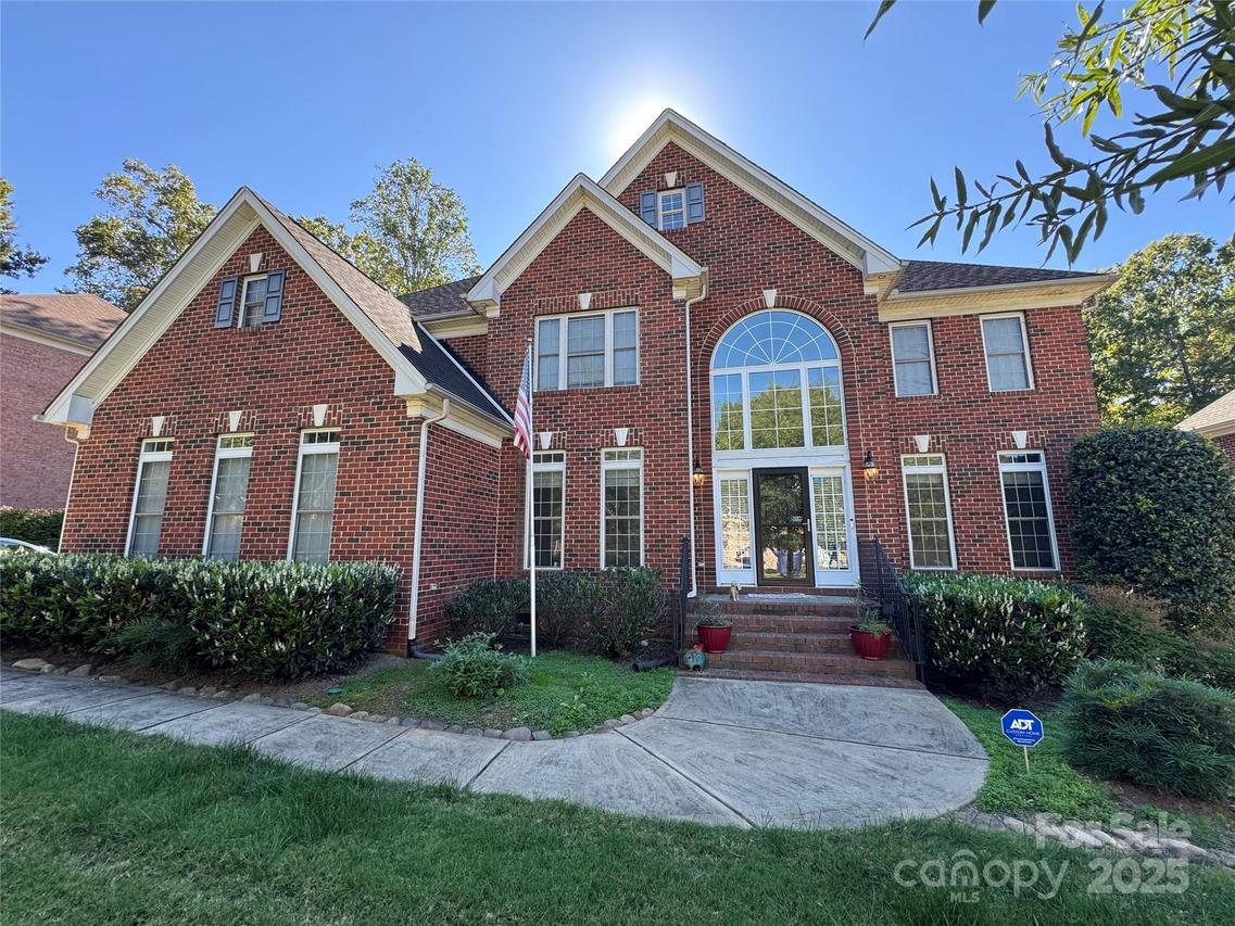 9814 Devonshire Dr., Huntersville, NC 28078