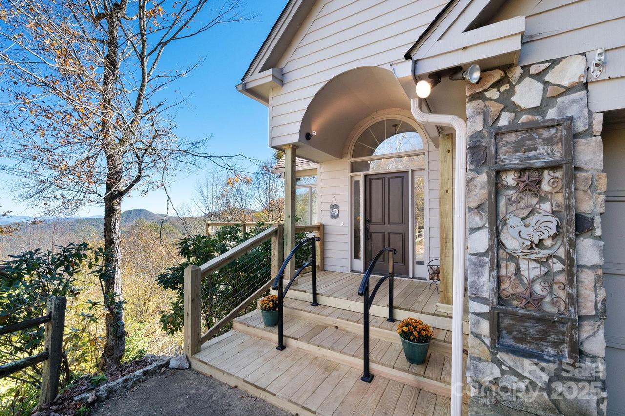 481 Overlook Dr., Mars Hill, NC 28754