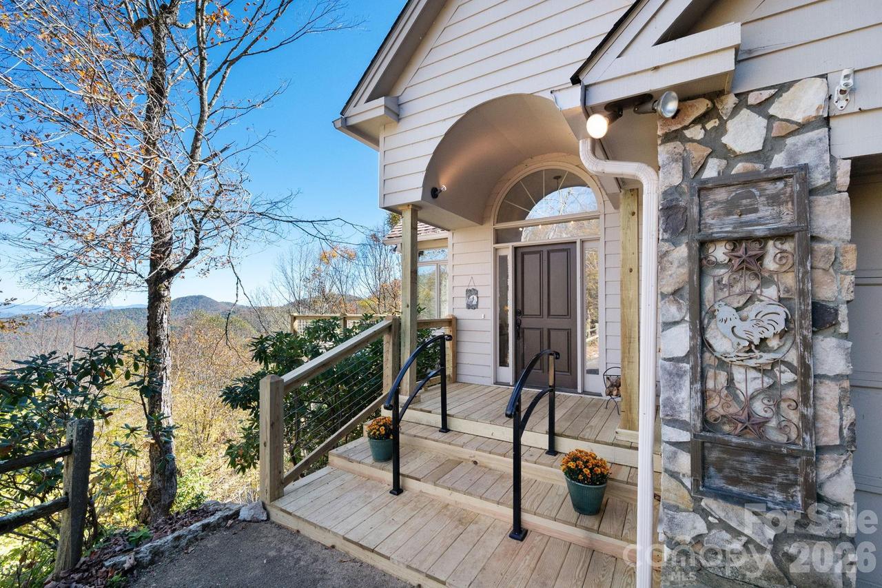 481 Overlook Dr., Mars Hill, NC 28754