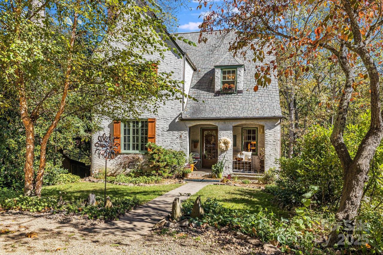 25 Normandy Rd., Asheville, NC 28803