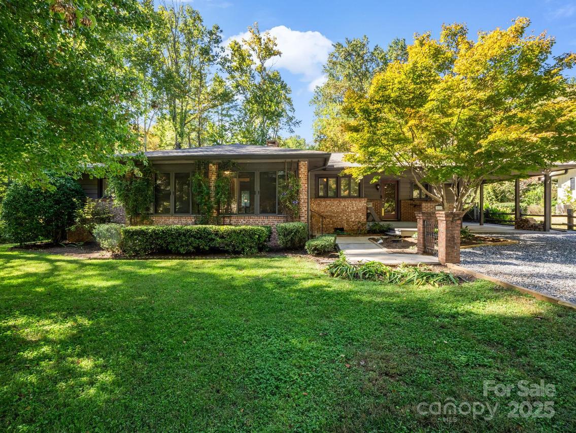 821 Warrior Dr., Tryon, NC 28782