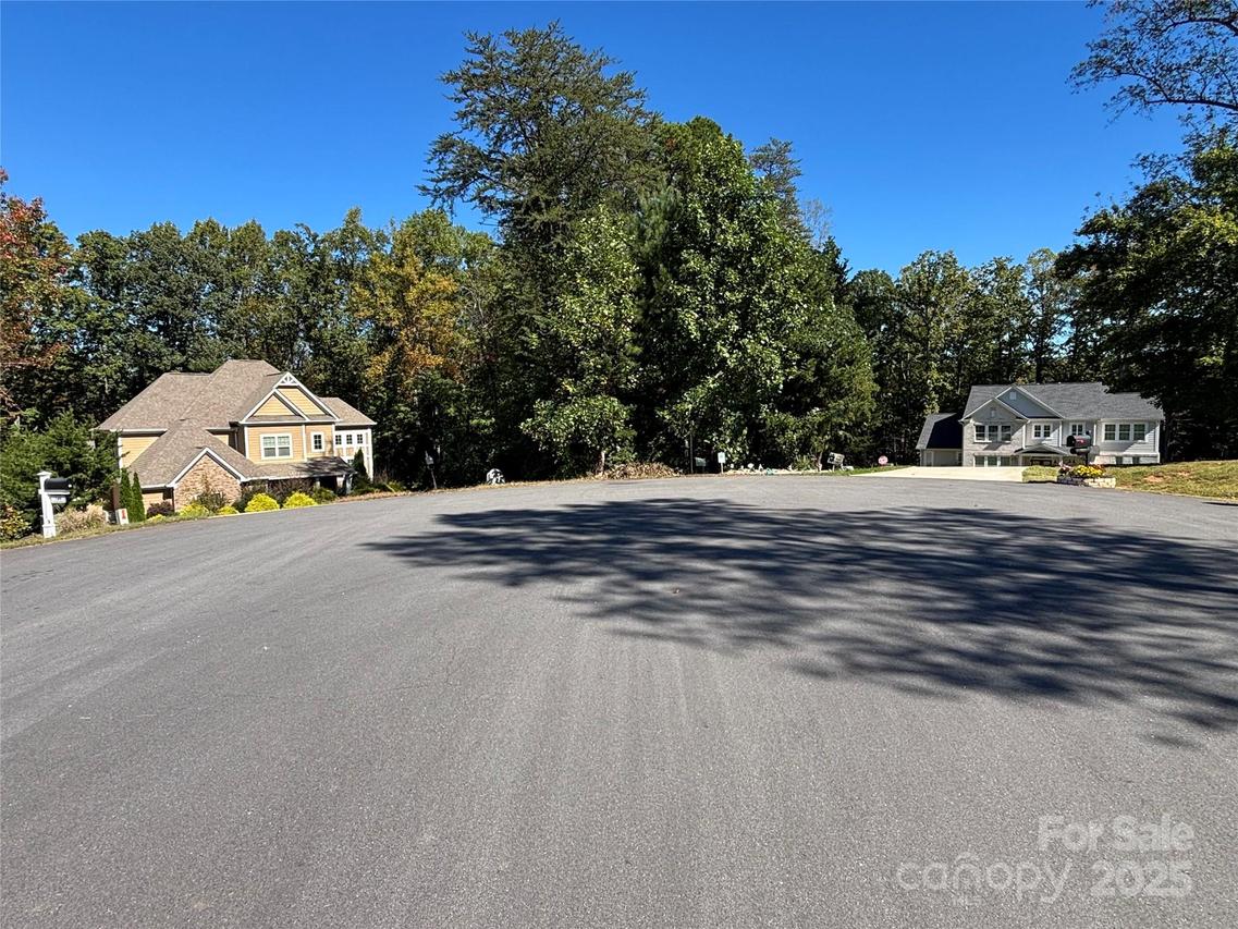 154 Orchard Farm Ln., Mooresville, NC 28117