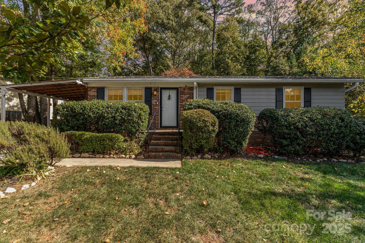 112 Julia St., Mount Holly, NC 28120