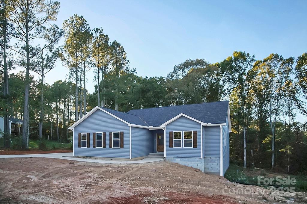 7058 Sparrow Ln., Vale, NC 28168
