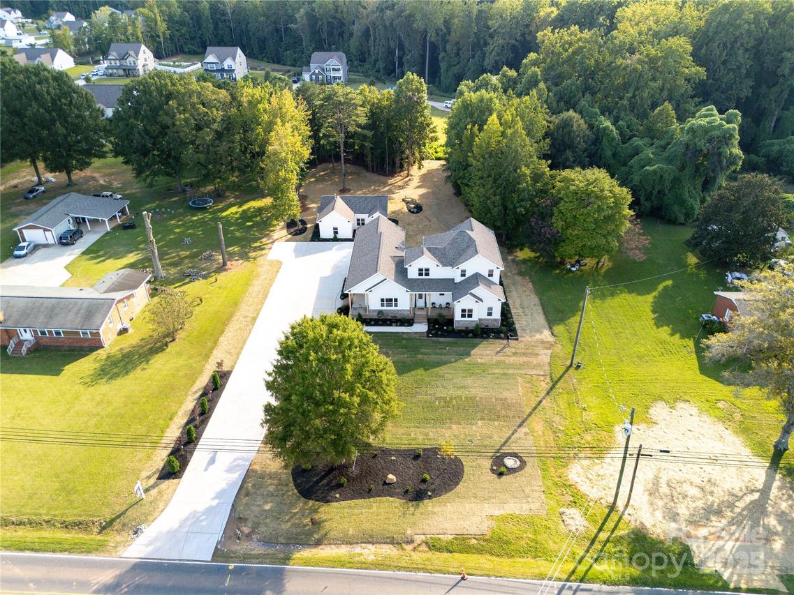 6141 Wilgrove Mint Hill Rd., Mint Hill, NC 28227