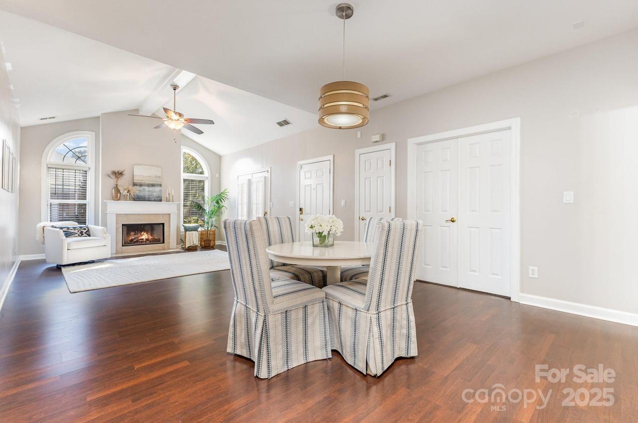 8572 Highland Glen Dr., Charlotte, NC 28269