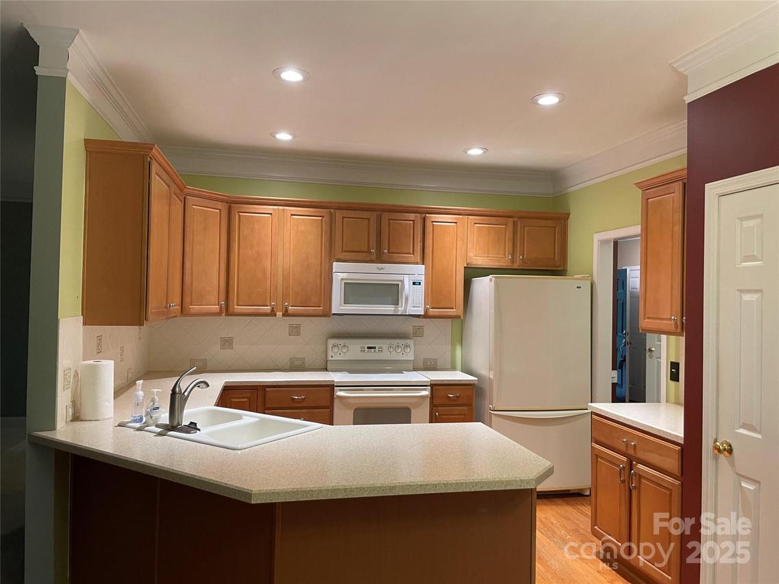 4901 Wynford Ct., Harrisburg, NC 28075