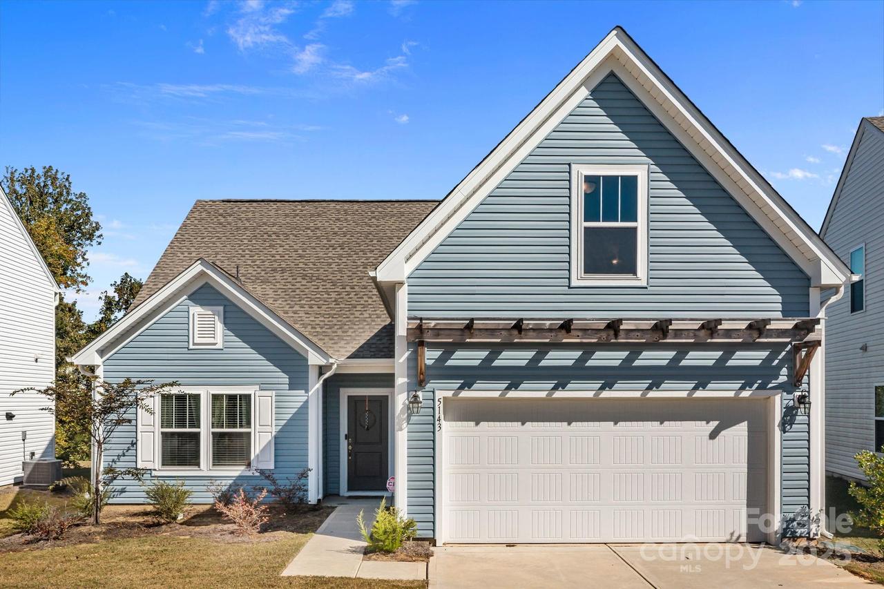 5143 Arbordale Way, Mount Holly, NC 28120