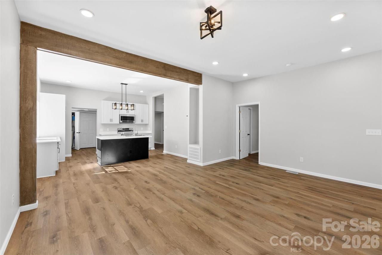 1000 Caldwell St., Statesville, NC 28677