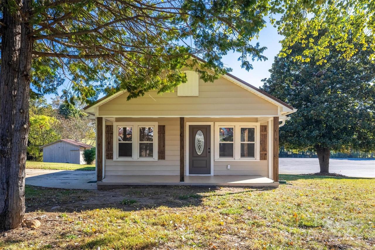 2443 Connelly Springs Rd., Granite Falls, NC 28638