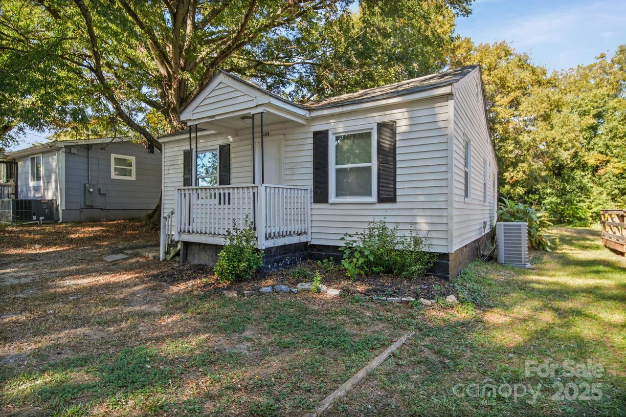 1426 Beechwood Dr., Gastonia, NC 28052