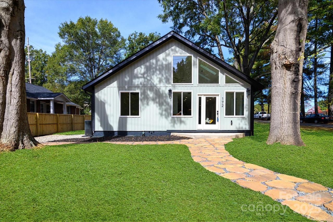 172 Brookwood Ave., Concord, NC 28025