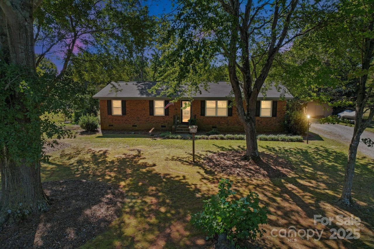 2312 Honeycutt Simpson Rd., Monroe, NC 28110