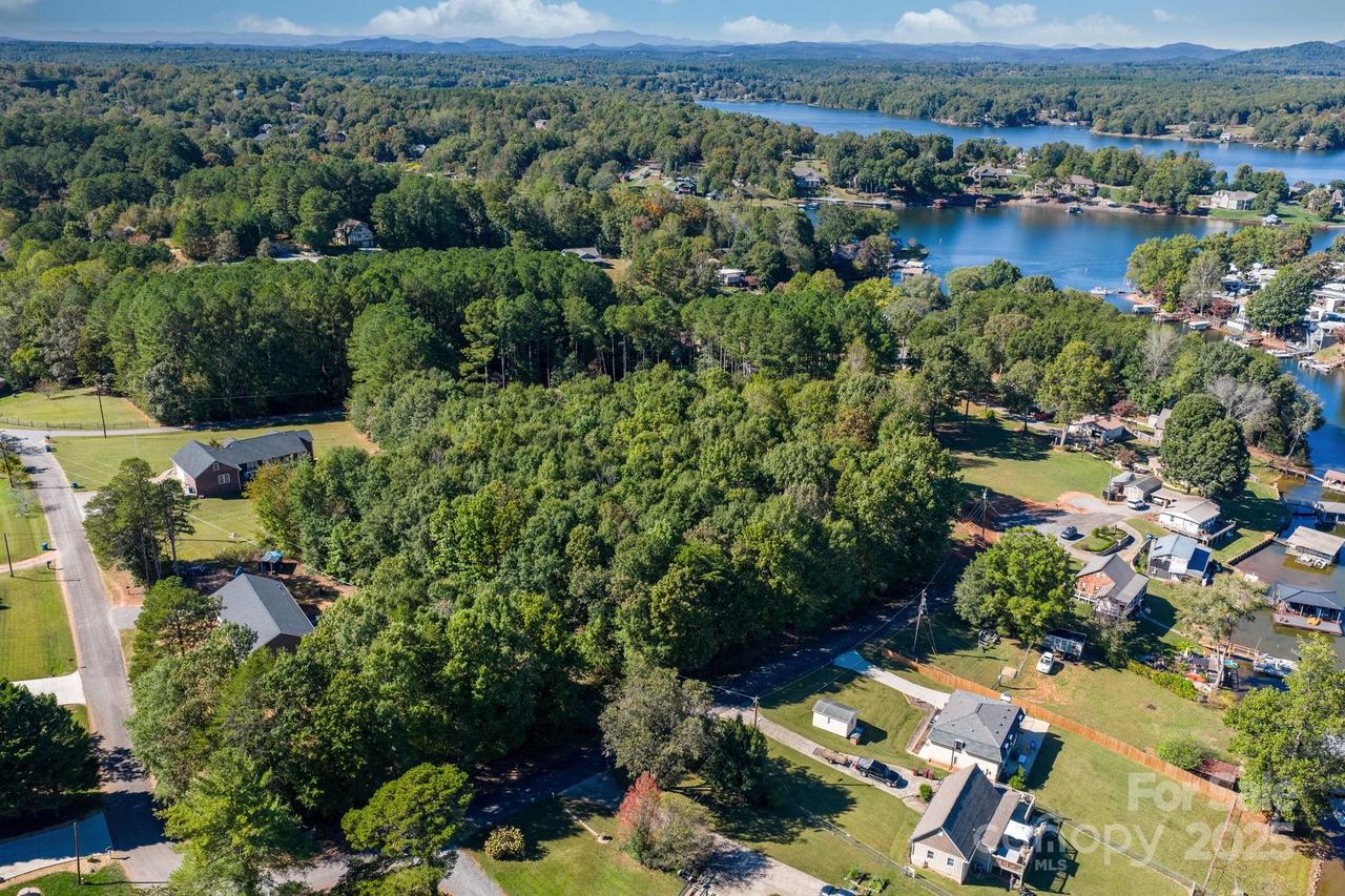 6289 Lynchburg Rd., Hickory, NC 28601