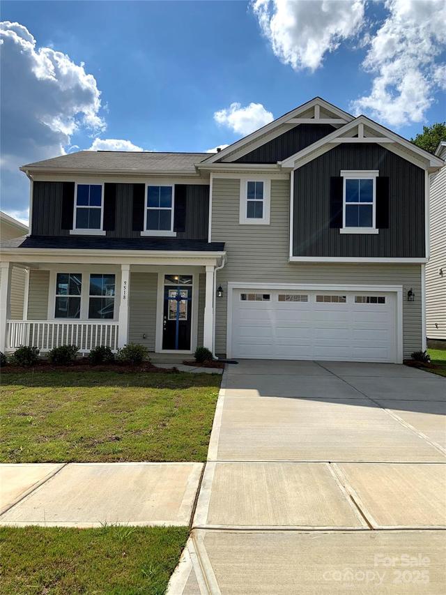 9518 Harvard Oak Ct., Charlotte, NC 28269