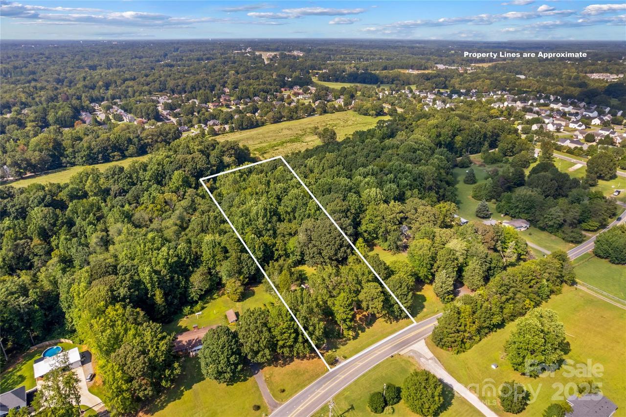 265 Rocky River Rd., Mooresville, NC 28115