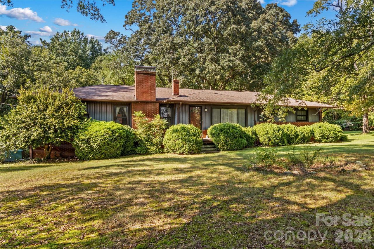 265 Rocky River Rd., Mooresville, NC 28115