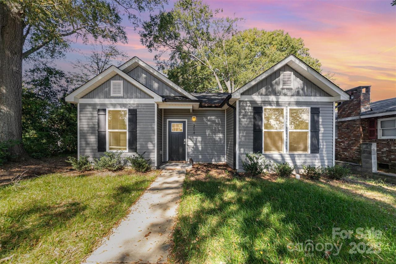 204 E Page Ave., Gastonia, NC 28052