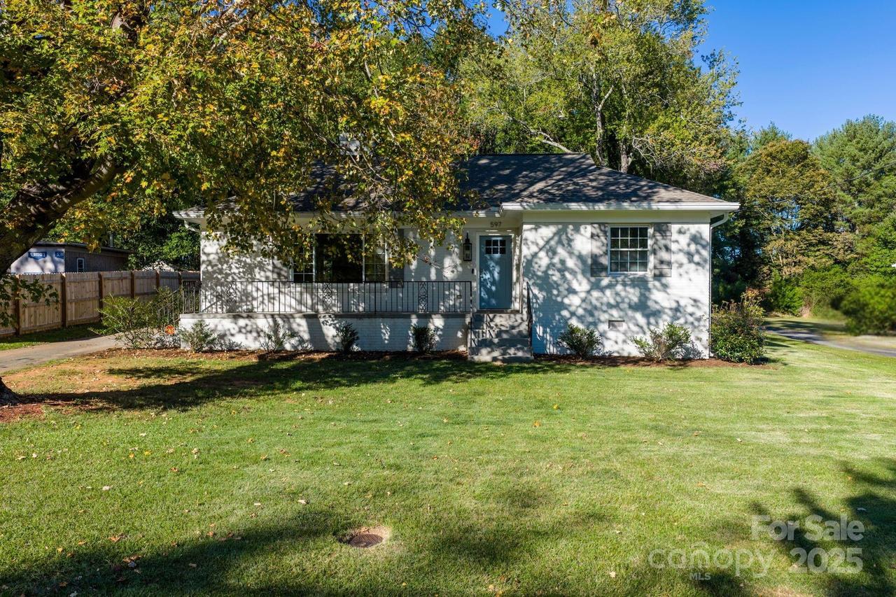 597 12th Ave. #23-25, Hickory, NC 28601