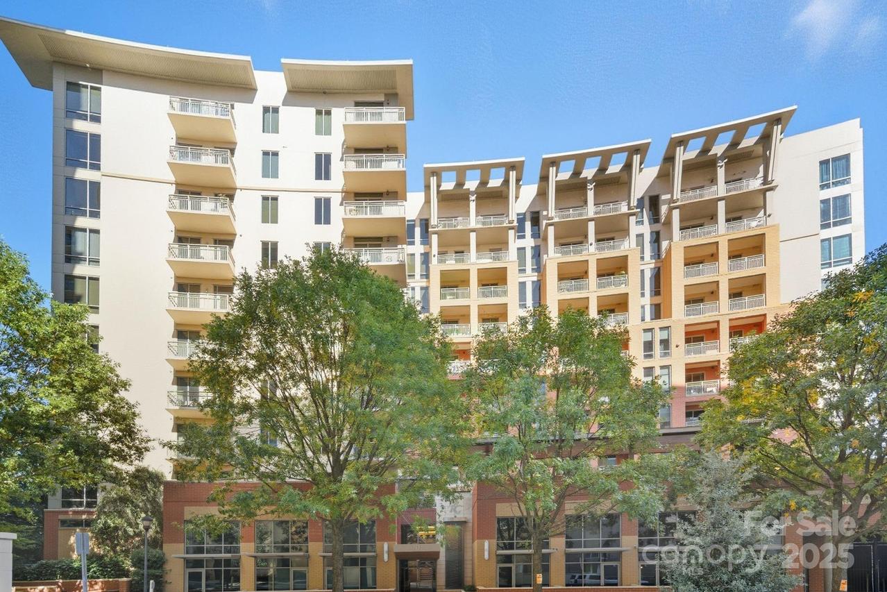 701 Royal Ct. #309, Charlotte, NC 28202