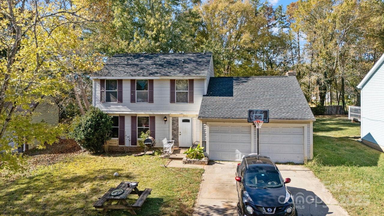 7321 Glenmont Dr., Charlotte, NC 28227