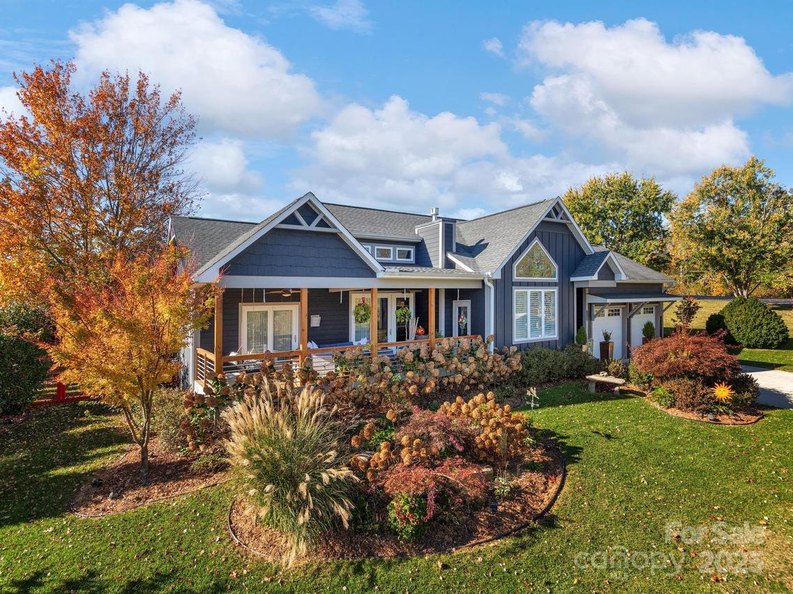 114 Upper Grove Ln., Weaverville, NC 28787