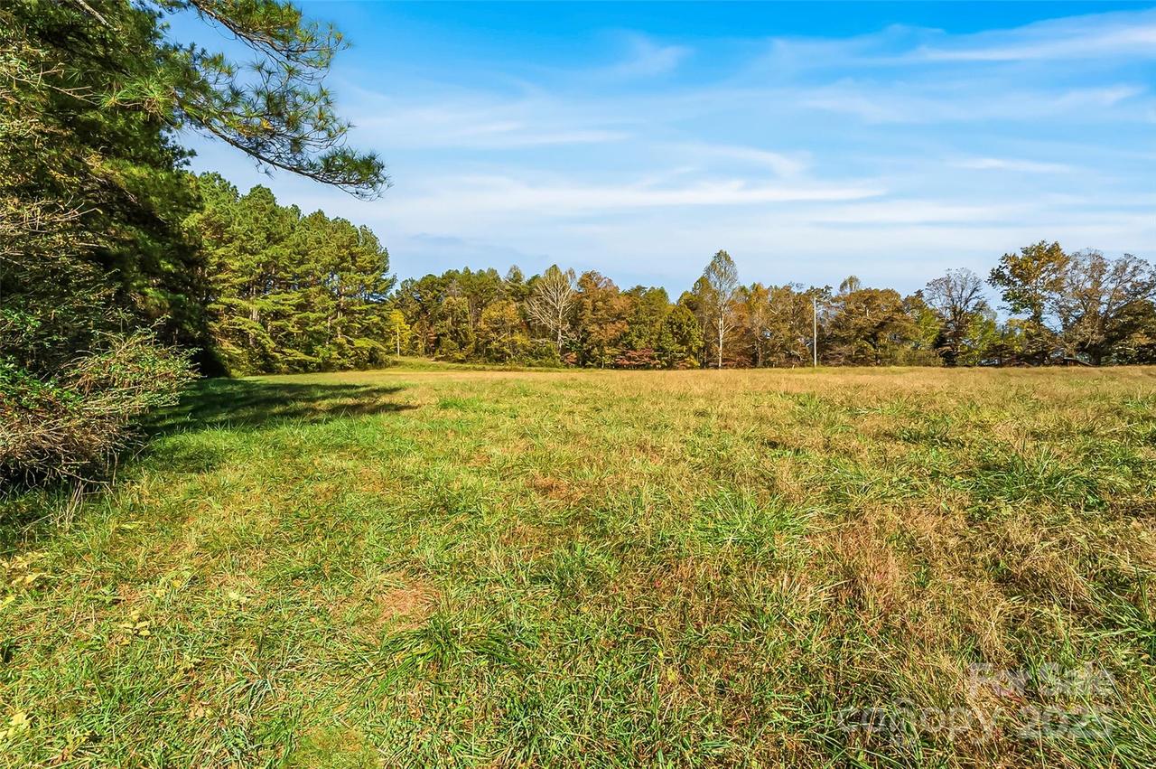 96 Patton Valley Dr., Nebo, NC 28761