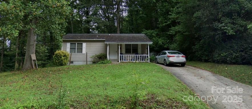 1411 Linwood Pl., Lenoir, NC 28645