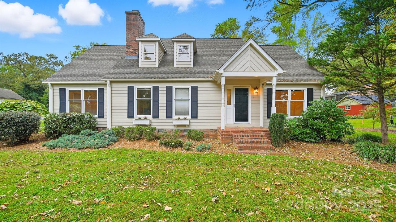 624 12th Ave., Hickory, NC 28601