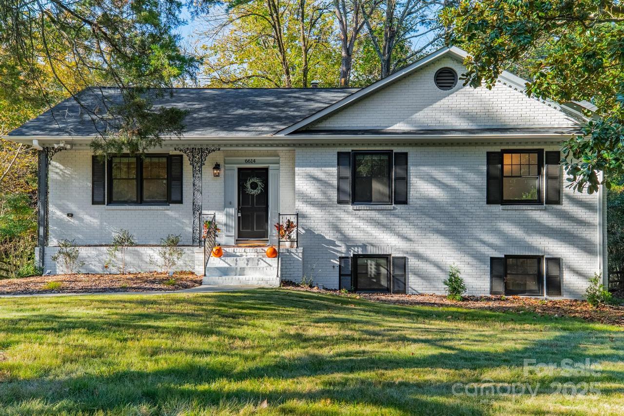 6614 Old Providence Rd., Charlotte, NC 28226