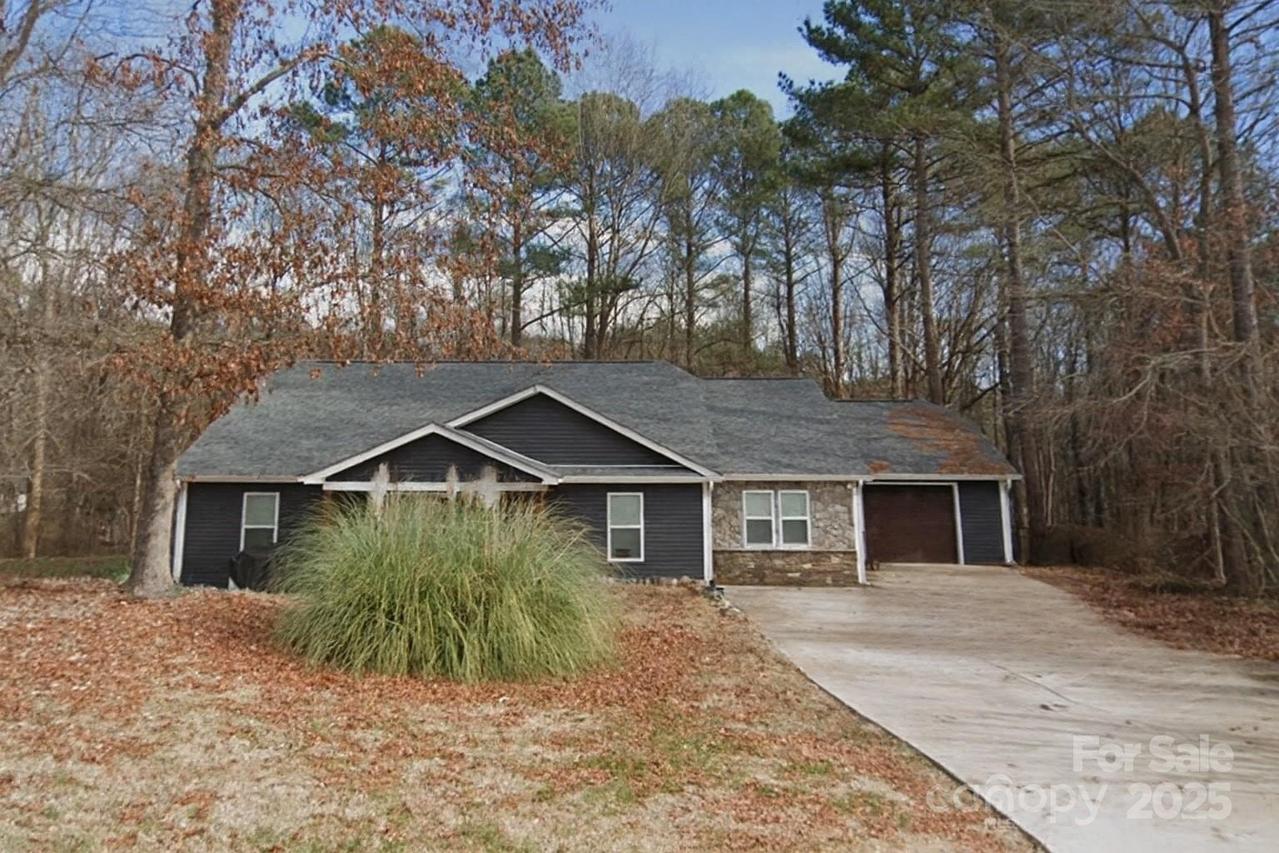 996 Cornelius Rd., Mooresville, NC 28117