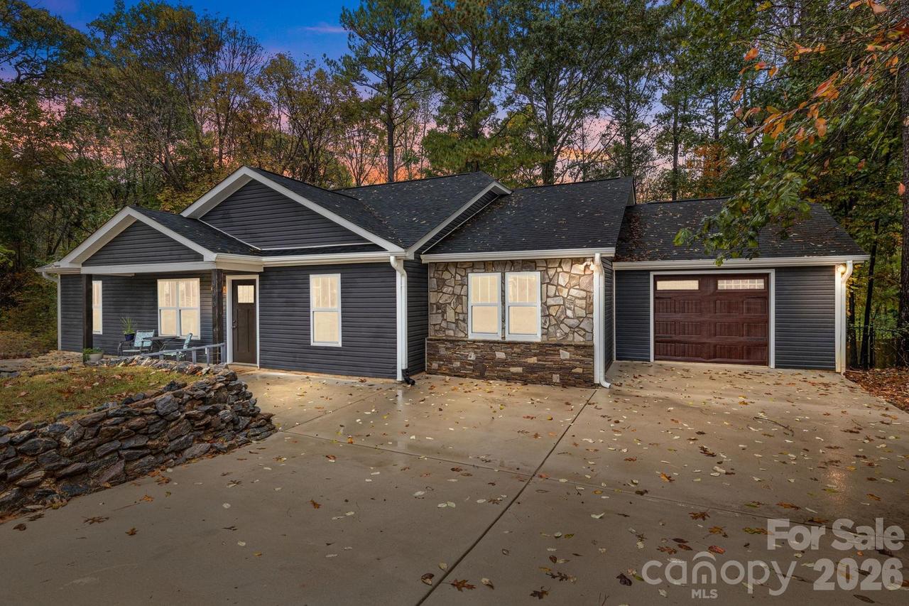 996 Cornelius Rd., Mooresville, NC 28117